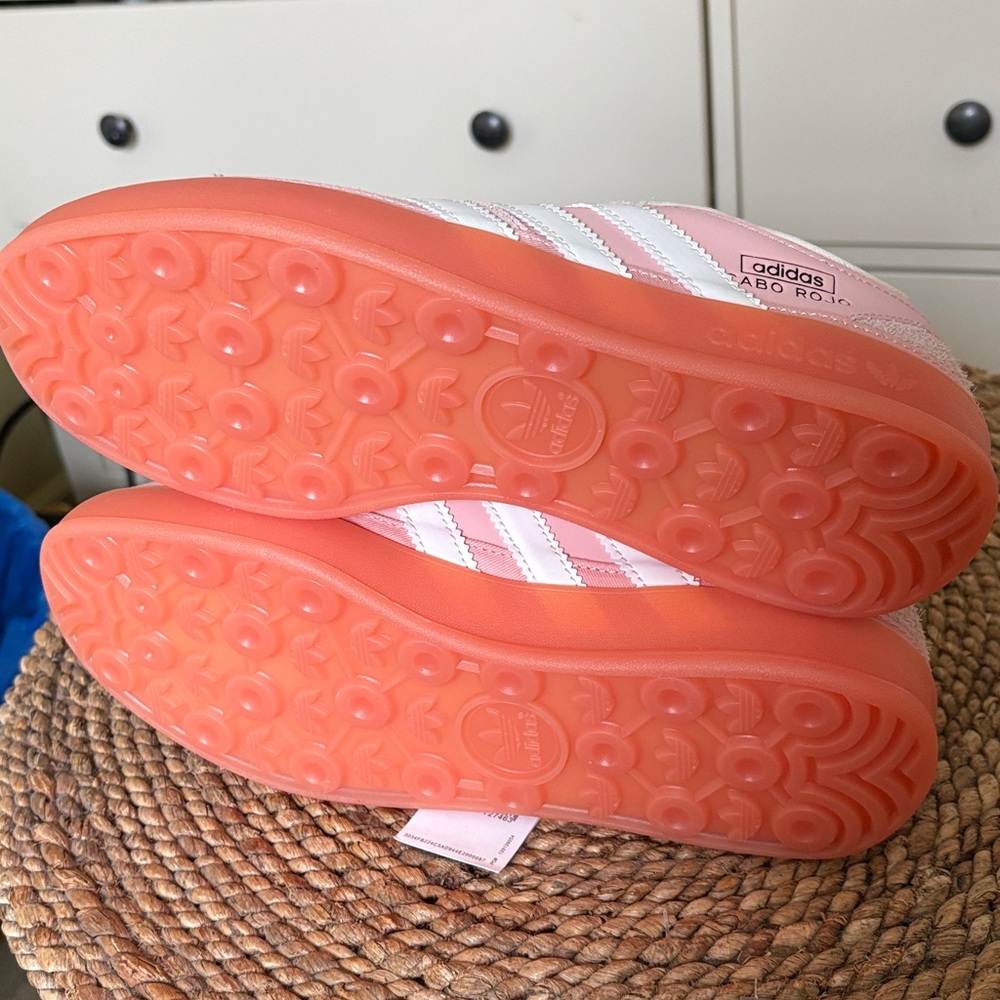 Adidas Cabo Rojo Bad Bunny Gazelle Sneakers 7.5 - Picture 9 of 9
